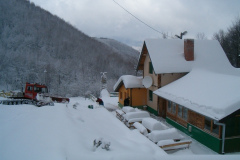 Ski-kucaNis